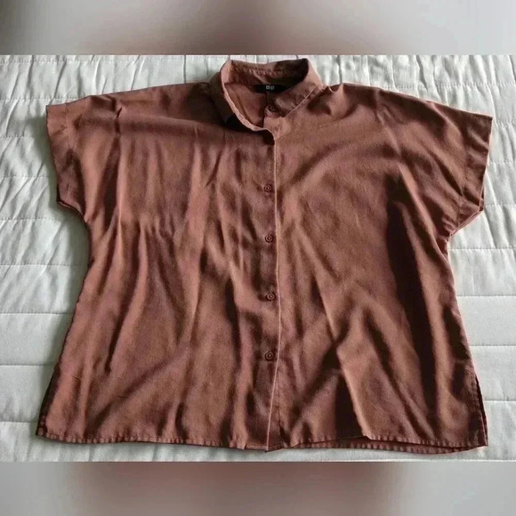 2 blouses Banana Republic and Unqilo excellent condition - Picture 6 of 9